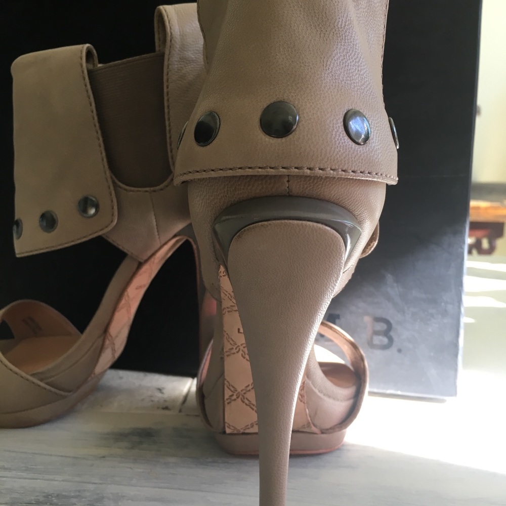 L.A.M.B. Quintana high Sandal 6 - Picture 4 of 7